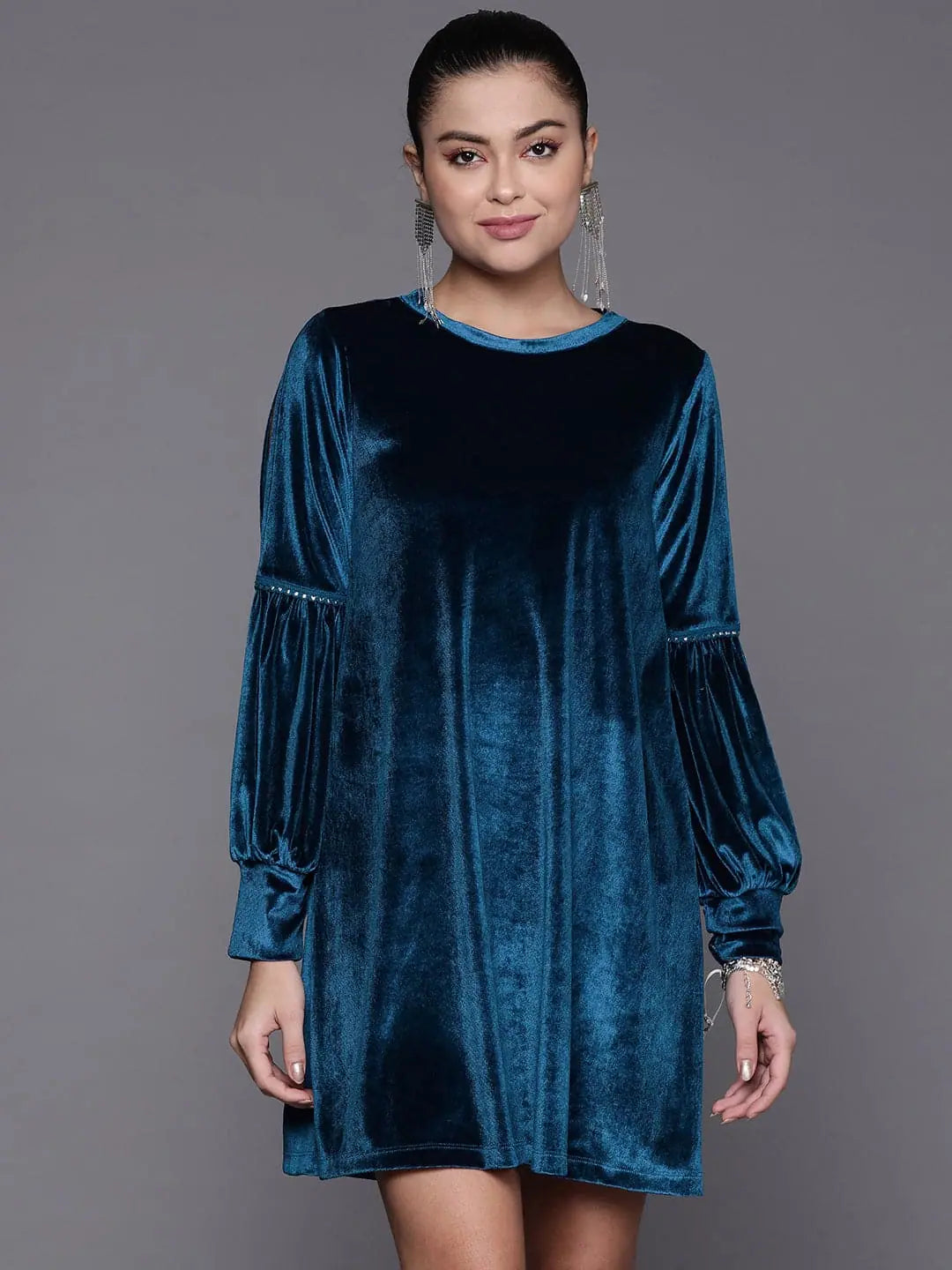 Everyday Wear Women Blue Velvet Full Slevees Loose Fit Dress