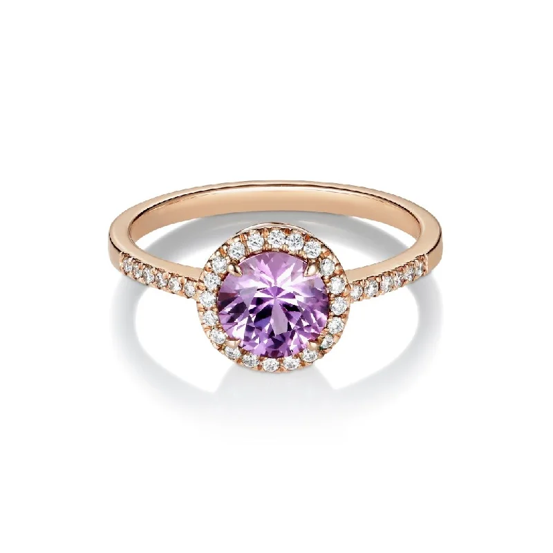 Timeless Elegance At Unbelievable Discounts Diyamanti Kava 14K Rosegold Ring w. Diamonds & Sapphire Timeless Elegance At Unbelievable Discounts Diyamanti Kava 14K Rosegold Ring w. Diamonds & Sapphire