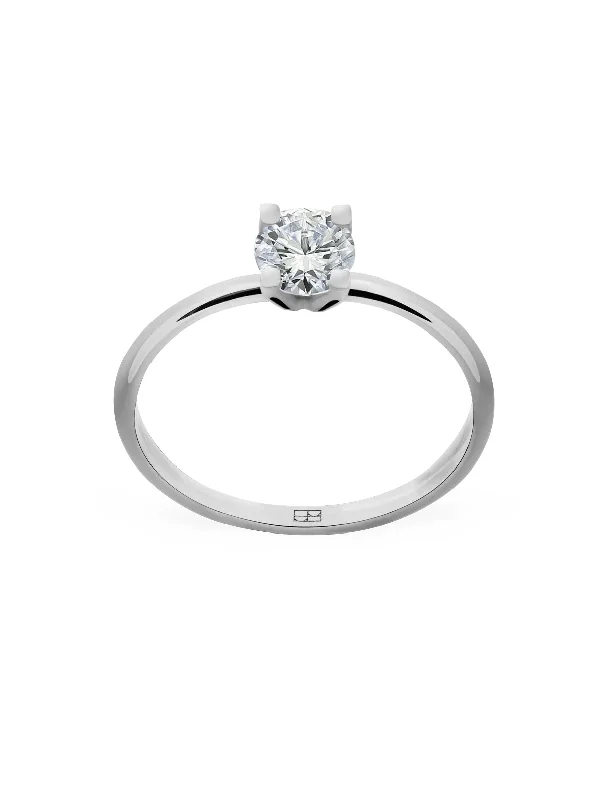 Discounted Luxury Jewelry – Shine Without The Splurge Promise N°1 18K White Gold Ring w. Diamond Discounted Luxury Jewelry – Shine Without The Splurge Promise N°1 18K White Gold Ring w. Diamond