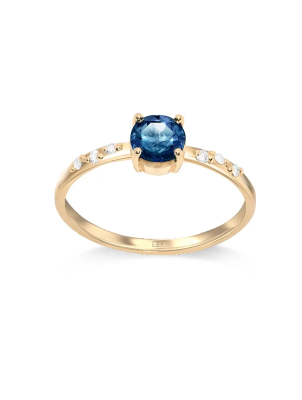 Flash Sale On Exquisite Jewelry – Don't Miss Out Your Way N°12 18K Gold Ring w. Topaz & Diamonds Flash Sale On Exquisite Jewelry – Don't Miss Out Your Way N°12 18K Gold Ring w. Topaz & Diamonds