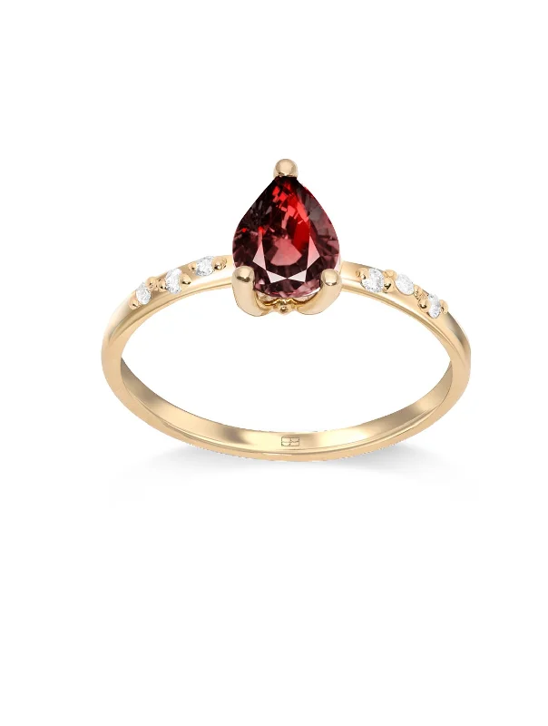 Exclusive Jewelry Bundles At Discounted Prices Your Way N°9 18K Gold Ring w. Garnet & Diamonds Exclusive Jewelry Bundles At Discounted Prices Your Way N°9 18K Gold Ring w. Garnet & Diamonds