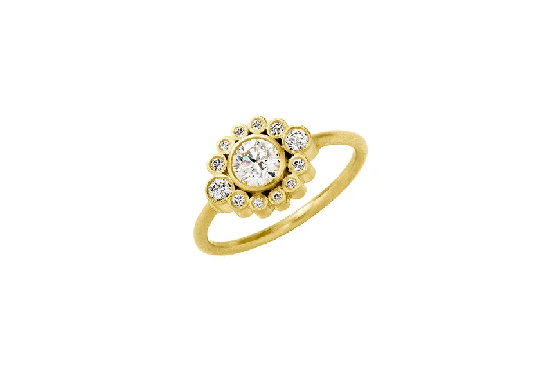 Trending Jewelry Styles Now At Limited-Time Discounts Belle de Nuit 18K Gold Ring w. Diamond Trending Jewelry Styles Now At Limited-Time Discounts Belle de Nuit 18K Gold Ring w. Diamond