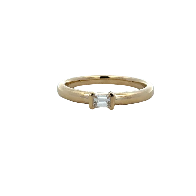 Holiday Jewelry Sale – Perfect Gifts At The Best Prices Emerald Cut Diamond Band Ring in Yellow Gold Holiday Jewelry Sale – Perfect Gifts At The Best Prices Emerald Cut Diamond Band Ring in Yellow Gold