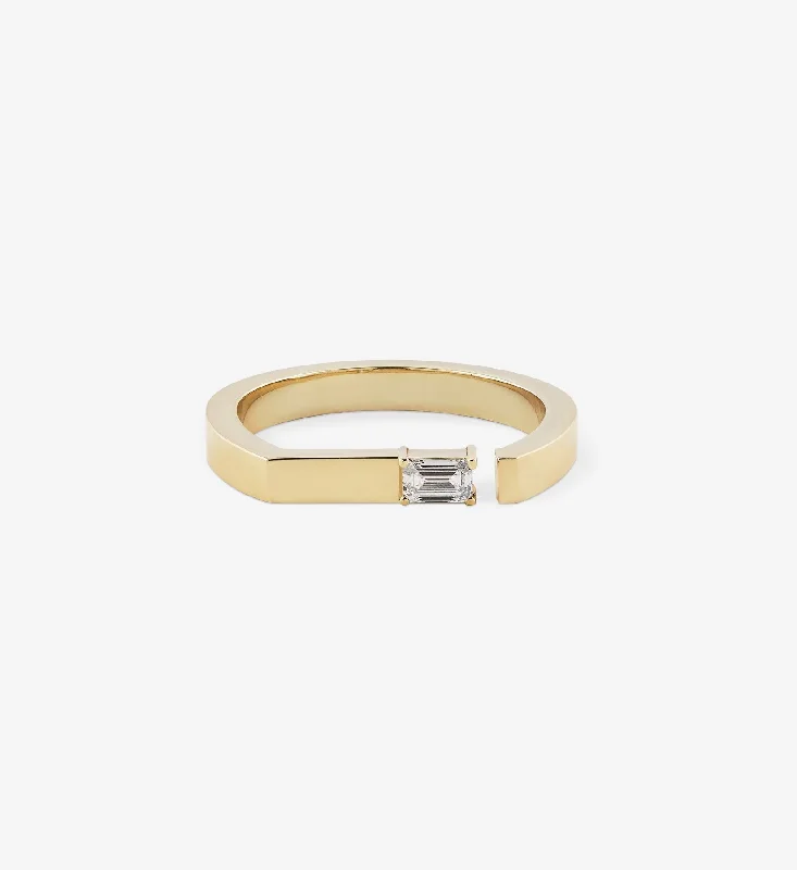 Timeless Elegance, Temporary Discounts – Act Fast Emerald-Cut Diamond Split Bar Ring 0.15 Timeless Elegance, Temporary Discounts – Act Fast Emerald-Cut Diamond Split Bar Ring 0.15