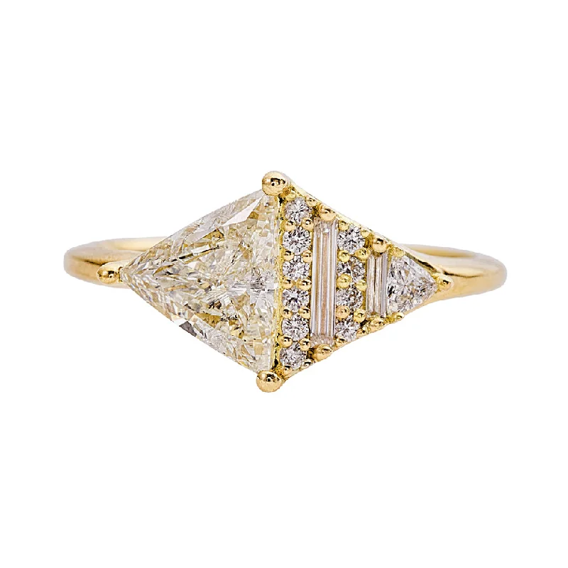 Trending Jewelry Styles Now At Limited-Time Discounts Rhombus Engagement Ring with Mixed Diamond Cuts Trending Jewelry Styles Now At Limited-Time Discounts Rhombus Engagement Ring with Mixed Diamond Cuts