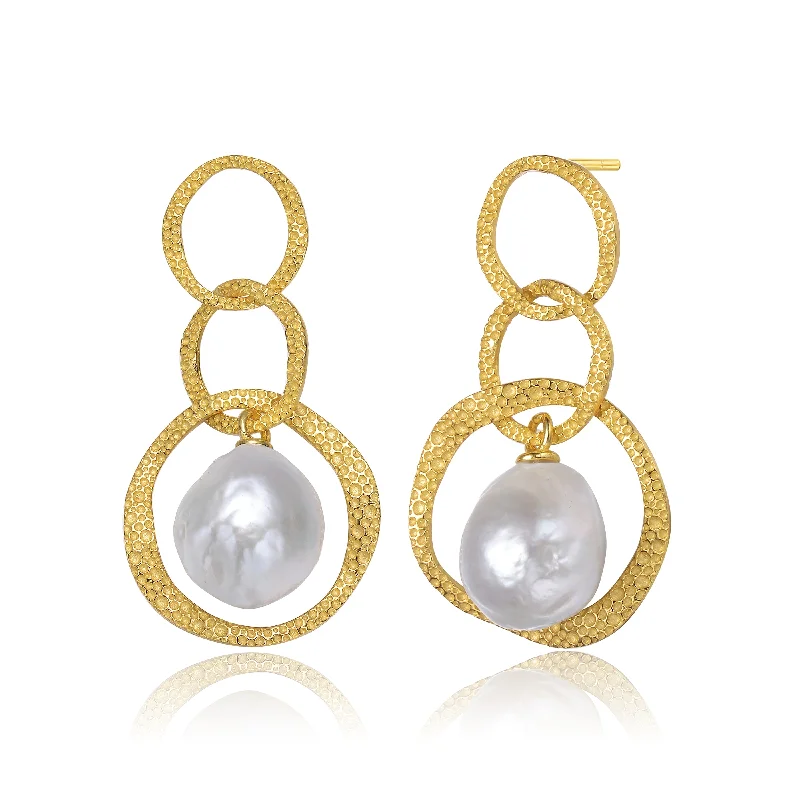 The Ultimate Jewelry Sale – Shop Premium Styles Brigitte Boho Golden Triple Circle Pearl Earring The Ultimate Jewelry Sale – Shop Premium Styles Brigitte Boho Golden Triple Circle Pearl Earring