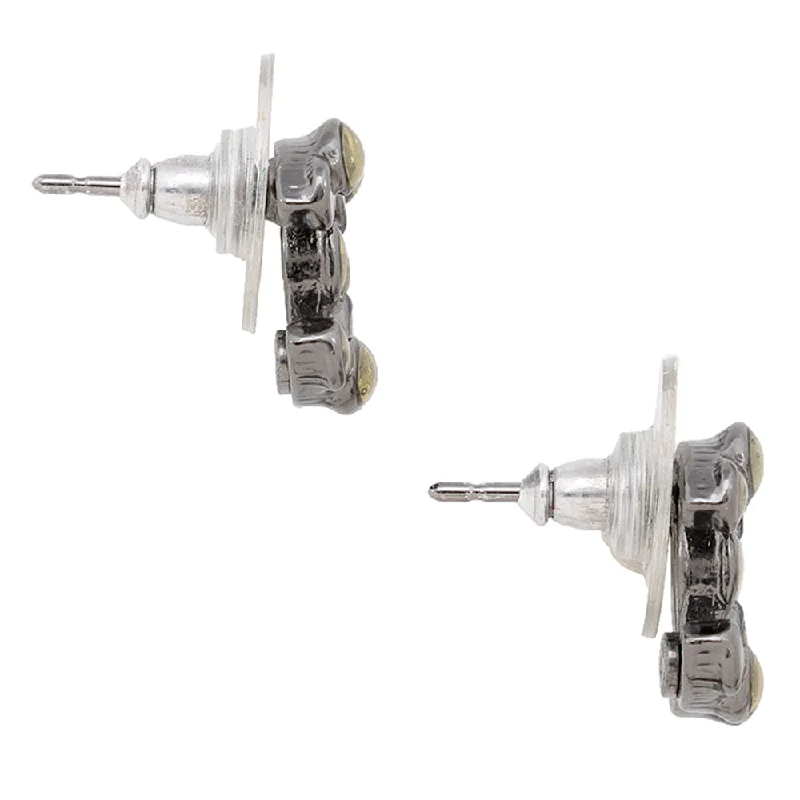 Trending Jewelry Now At Unbeatable Prices Chanel CC Stud Earrings (SHF-20236)