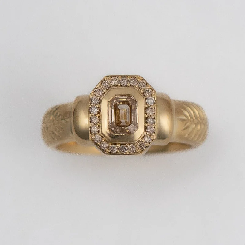 Timeless Jewelry, Timeless Savings – Don't Wait Laurel Halo Solitaire