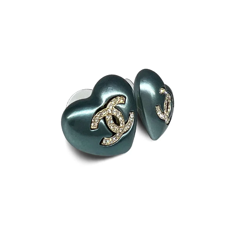 Affordable Glamour – Premium Jewelry For Less Chanel Heart Shape Pearl Earrings