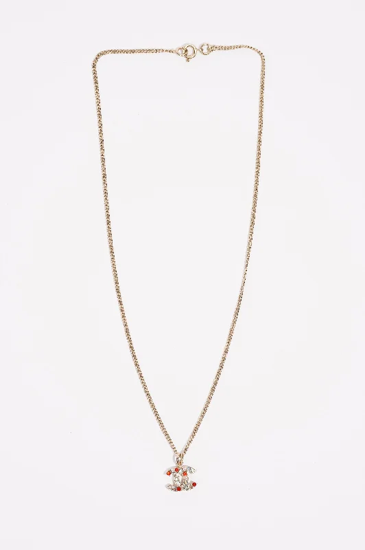 Seasonal Jewelry Deals – Elevate Your Style Chanel Logo Necklace Silver / Multicolour Diamantes Base Metal Seasonal Jewelry Deals – Elevate Your Style Chanel Logo Necklace Silver / Multicolour Diamantes Base Metal