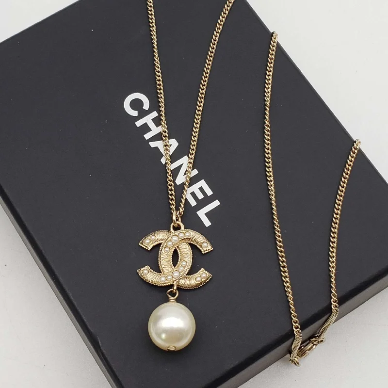 Limited-Time Offer On Elegant Jewelry Pieces CHANEL Pearl Goldish Color Necklace Adjustable Sizes Limited-Time Offer On Elegant Jewelry Pieces CHANEL Pearl Goldish Color Necklace Adjustable Sizes