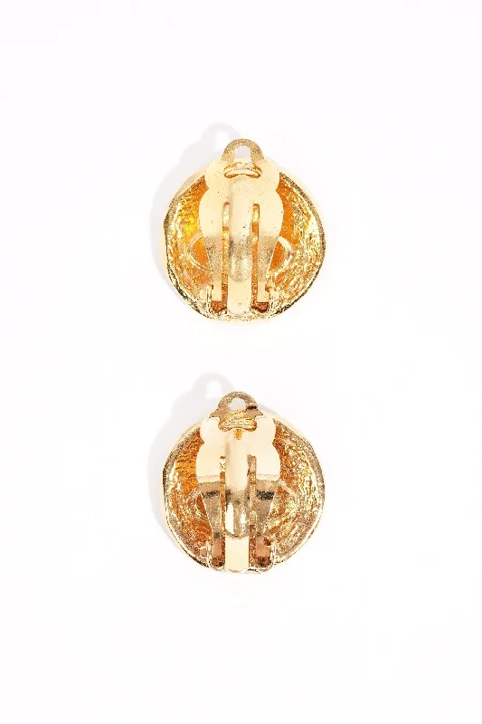Upgrade Your Collection With Our Limited-Time Jewelry Sale Chanel Rue Cambon Clip-On Earrings Gold Gold Plated Upgrade Your Collection With Our Limited-Time Jewelry Sale Chanel Rue Cambon Clip-On Earrings Gold Gold Plated