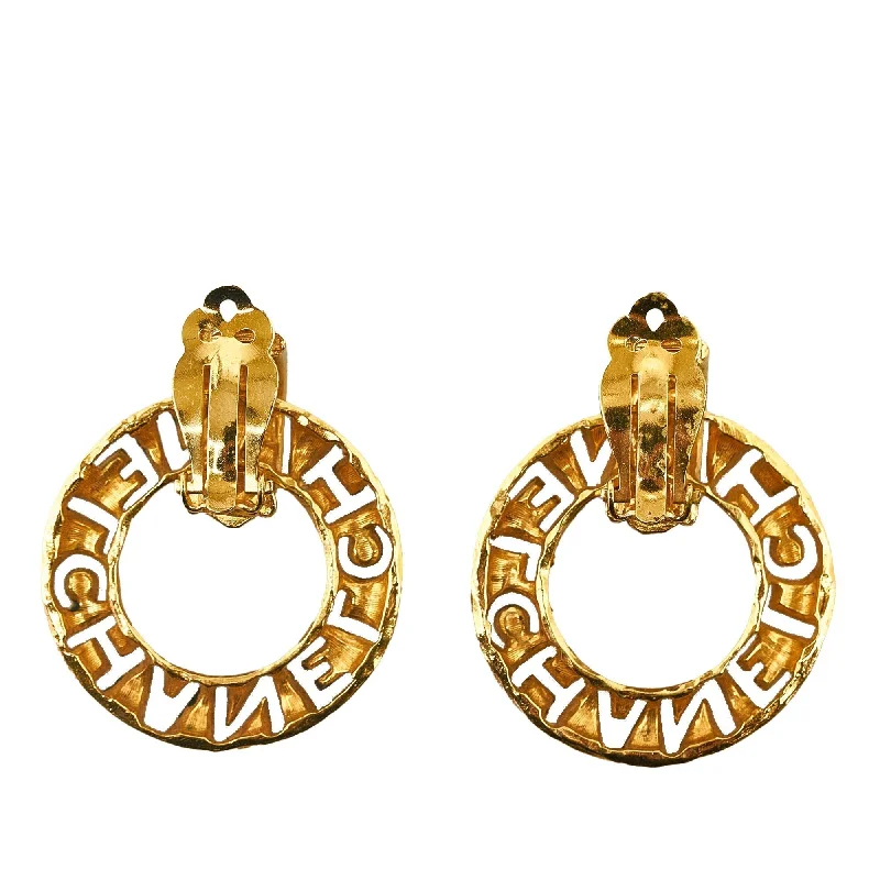 The Jewelry Sale You've Been Waiting For Is Here Chanel Vintage Cut-Out Logo Ring Drop Clip-On Earrings (SHG-nzLEEC) The Jewelry Sale You've Been Waiting For Is Here Chanel Vintage Cut-Out Logo Ring Drop Clip-On Earrings (SHG-nzLEEC)