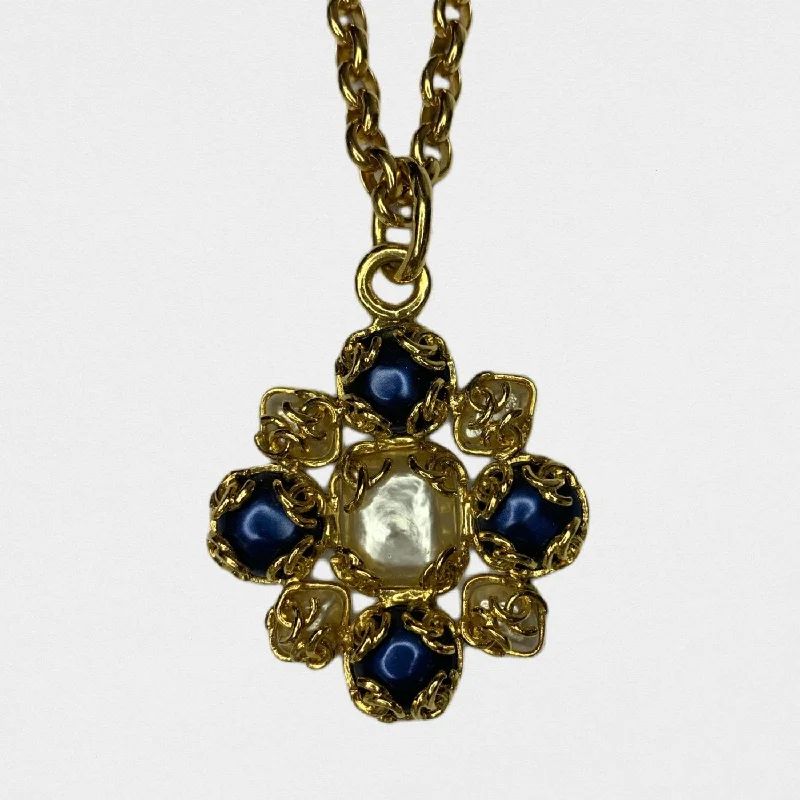 Exclusive Jewelry Sale – Sparkle For Less Chanel Gripoix necklace - 1980s