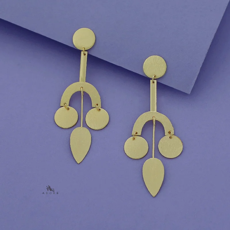 Shop Handcrafted Jewelry At Special Promotional Rates Aishwarya Golden Drop Hanging Earring Shop Handcrafted Jewelry At Special Promotional Rates Aishwarya Golden Drop Hanging Earring