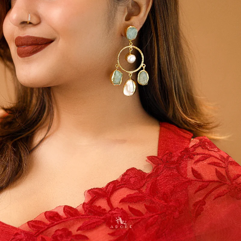 Grab Exquisite Jewelry At The Lowest Prices Alia Raw Stone + Baroque Tri Hanging Earring Grab Exquisite Jewelry At The Lowest Prices Alia Raw Stone + Baroque Tri Hanging Earring