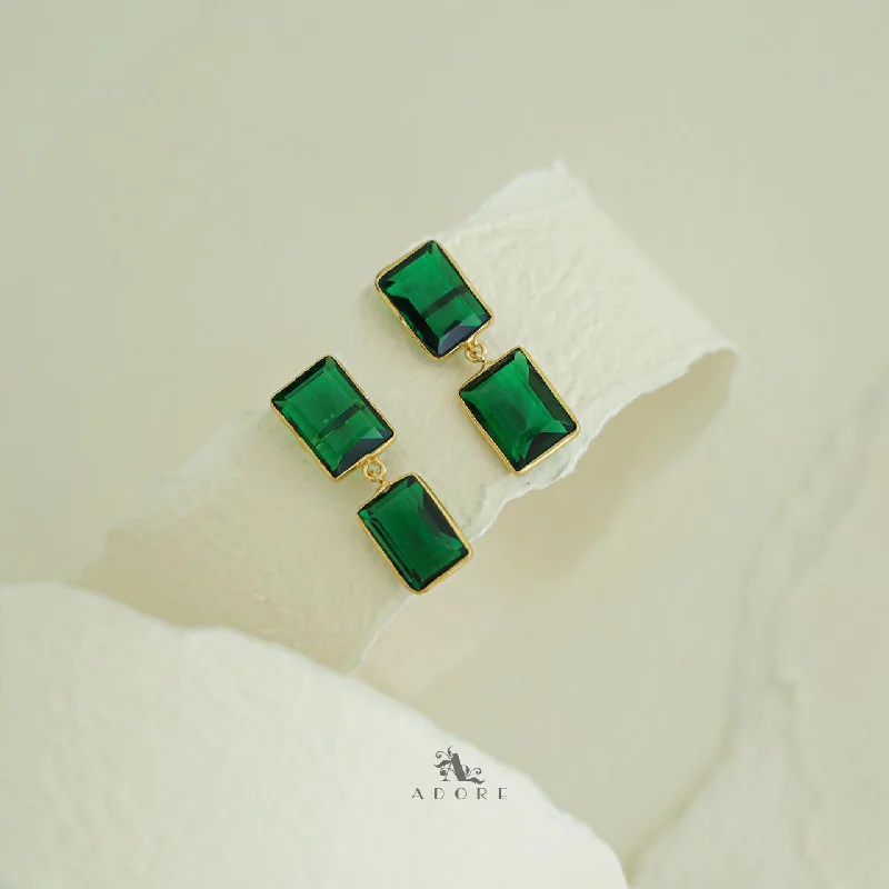 Dazzling Deals On Necklaces, Bracelets, And More Elegant Dual Rectangle Glossy Earring Dazzling Deals On Necklaces, Bracelets, And More Elegant Dual Rectangle Glossy Earring