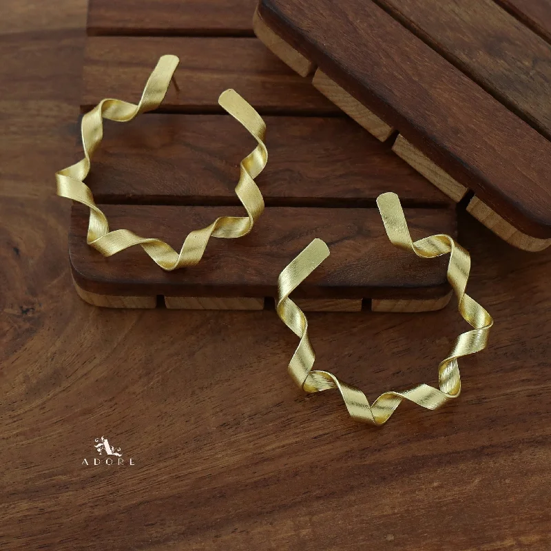 Sparkle In Style With Our Best Jewelry Deals Golden Curly Hoop Earring
