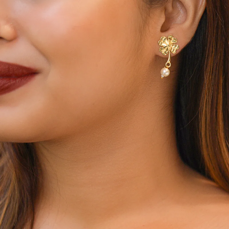 Shop Jewelry That Shines Without The High Price Golden Maple Flower Pearl Earring
