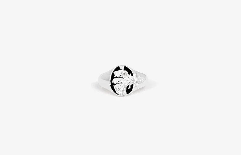 Elegant Jewelry, Exclusive Prices – Shop Now IX Mini Oval Nature Signet w. Zirconia Ring Elegant Jewelry, Exclusive Prices – Shop Now IX Mini Oval Nature Signet w. Zirconia Ring