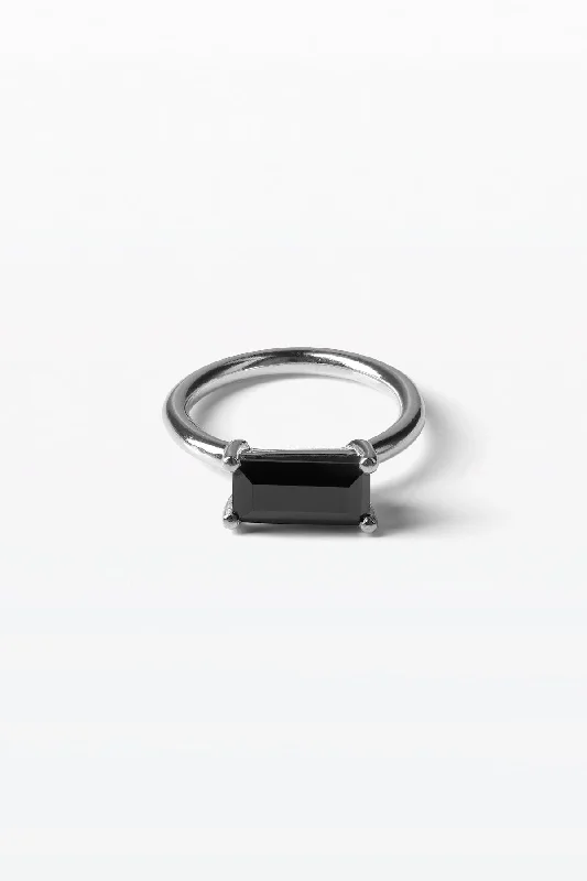 The Jewelry Sale You've Been Waiting For Is Here Summa 02 Silver Ring w. Onyx