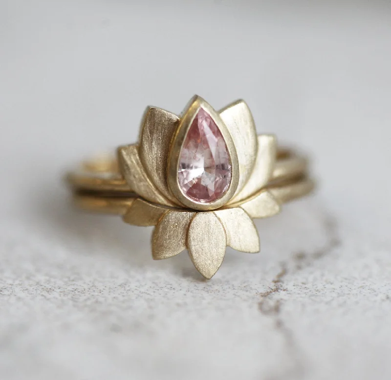 Seasonal Jewelry Deals – Elevate Your Style Paisley Lotus Sapphire Ring Set