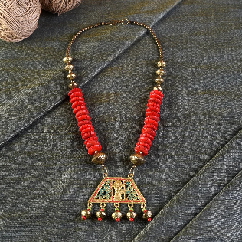 Fashion-Forward Geometric Jewelry For Contemporary Style Tribal Trinity Handcrafted Dokra Necklace Fashion-Forward Geometric Jewelry For Contemporary Style Tribal Trinity Handcrafted Dokra Necklace