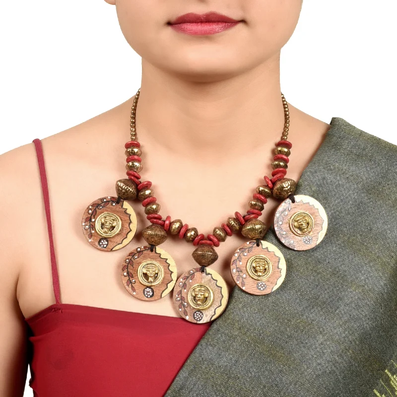 Exclusive Jewelry Bundles At Discounted Rates The Queen's Council Handcrafted Necklace Exclusive Jewelry Bundles At Discounted Rates The Queen's Council Handcrafted Necklace