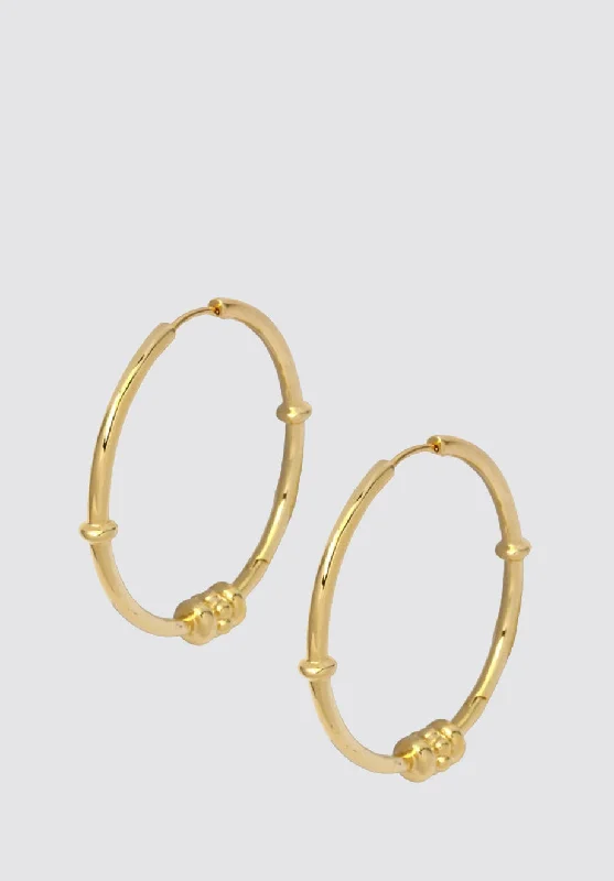 High-End Sparkle, Low-End Prices – Shop Now Vintage Hoops In Gold