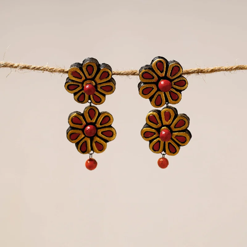 Limited-Time Jewelry Sale – Elegant Styles At Less Bishnupur Handpainted Flower Shape Terracotta Stud Earrings 13 Limited-Time Jewelry Sale – Elegant Styles At Less Bishnupur Handpainted Flower Shape Terracotta Stud Earrings 13
