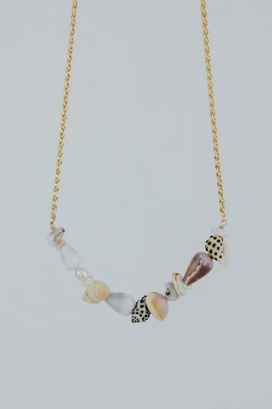 Exclusive Jewelry Bundles At Discounted Prices Petite Shell Lei Choker - Freshwater Pearl Exclusive Jewelry Bundles At Discounted Prices Petite Shell Lei Choker - Freshwater Pearl