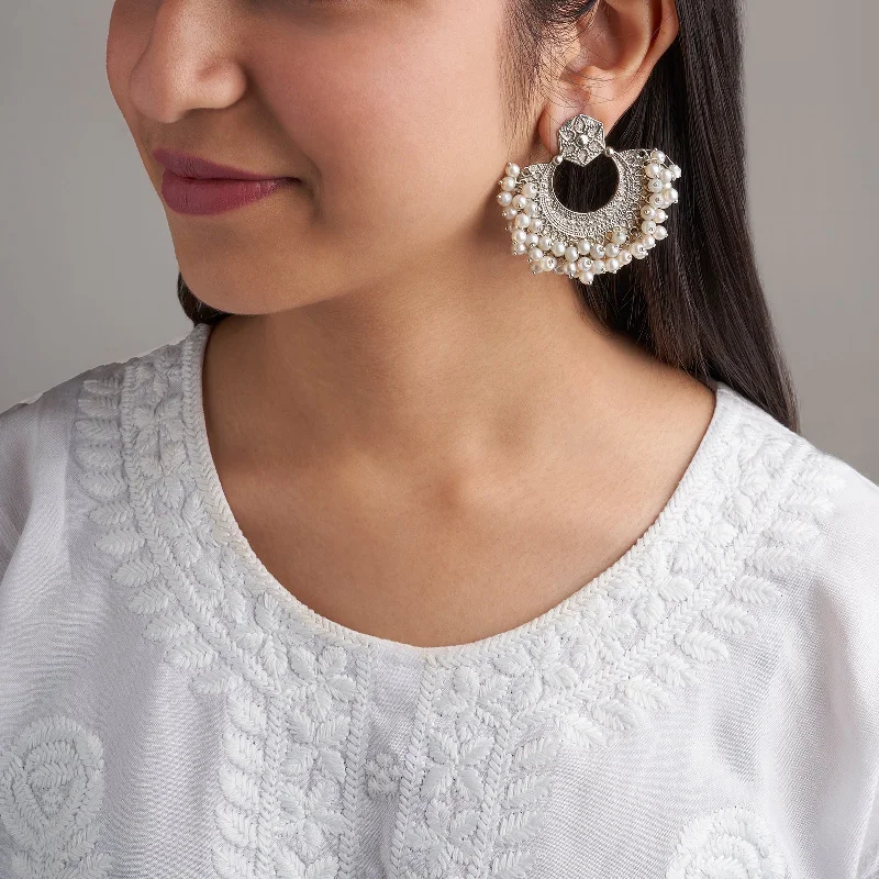 Discounted Jewelry For A Glamorous Look Ardha Silver Oxidised Pearl Earring