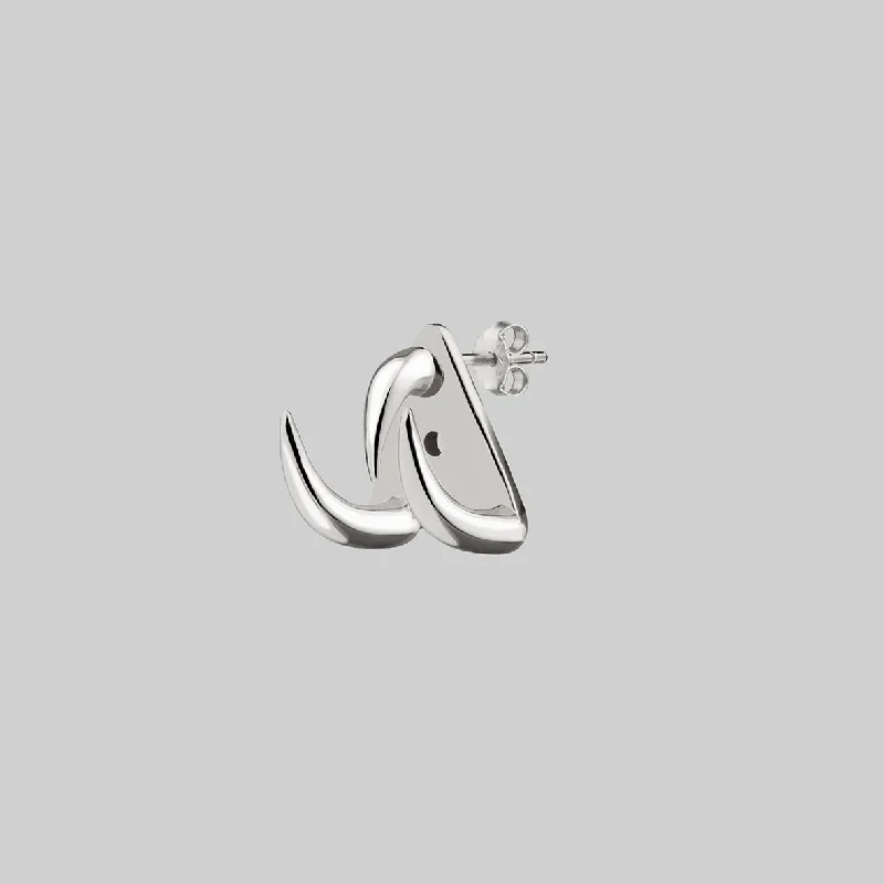 Beautiful Jewelry, Breathtaking Discounts – Hurry In FAWN 3. Three Claw Talon Earrings - Silver Beautiful Jewelry, Breathtaking Discounts – Hurry In FAWN 3. Three Claw Talon Earrings - Silver