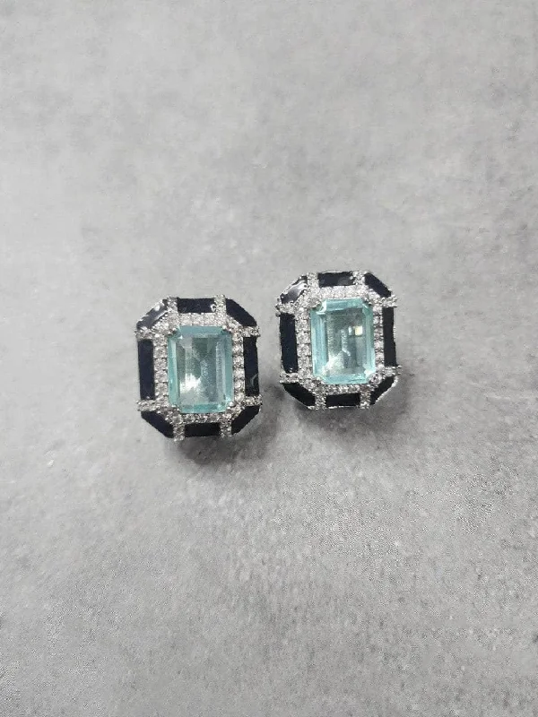 Fashion-Forward Geometric Jewelry For Contemporary Style Halo Stud Earrings