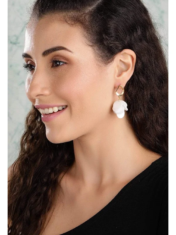 Versatile Layering Jewelry For Effortless Chic Rubans Gold Plated Handcrafted White Circular Plates Drop Earrings