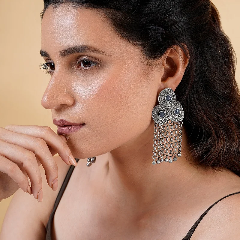 Handcrafted Beauty At Affordable Prices Teejh Mrinal Silver Grey Earring
