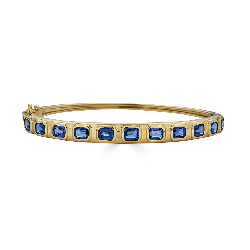 Timeless Elegance, Temporary Discounts – Act Fast Tanzanite Cut Sapphire Bangle