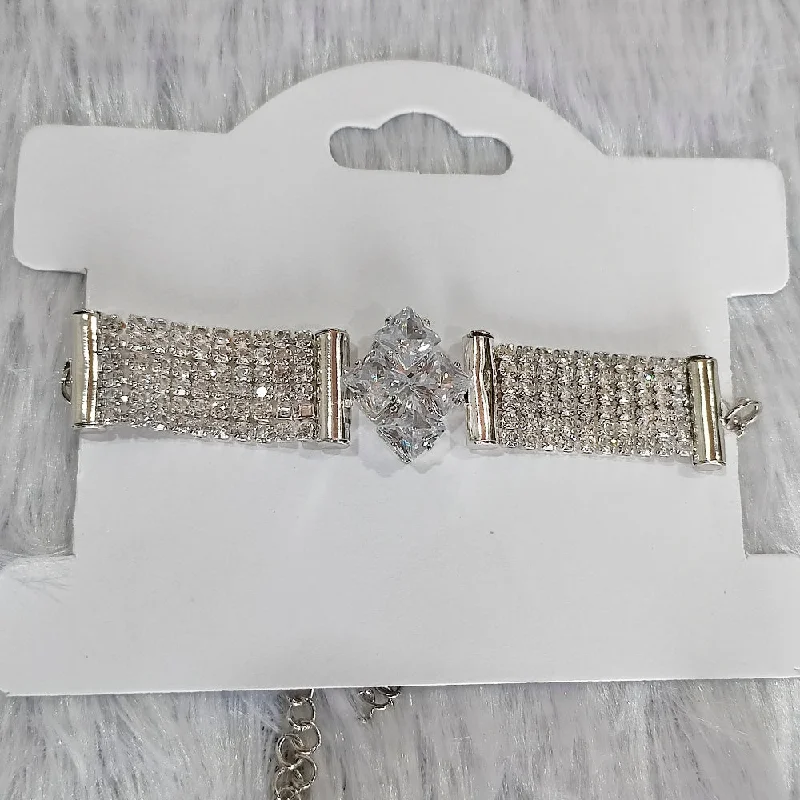Don't Miss These Dazzling Jewelry Discounts Kriaa Austrian Stone Gold & Silver Plated Bracelet Don't Miss These Dazzling Jewelry Discounts Kriaa Austrian Stone Gold & Silver Plated Bracelet