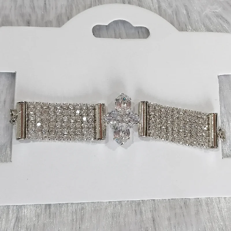 Luxury Jewelry Clearance – Shop Premium Styles Now Kriaa Austrian Stone Gold & Silver Plated Bracelet Luxury Jewelry Clearance – Shop Premium Styles Now Kriaa Austrian Stone Gold & Silver Plated Bracelet