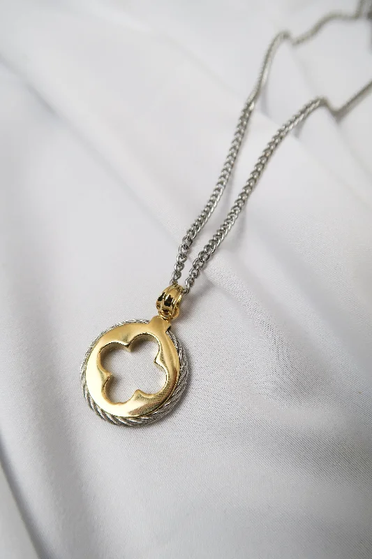 Exclusive Jewelry Offers – Shine For Less Clover Me Darling 316L Stainless Steel Two Tone Necklace Exclusive Jewelry Offers – Shine For Less Clover Me Darling 316L Stainless Steel Two Tone Necklace