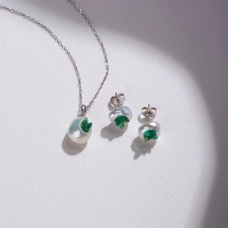 Stunning Jewelry At Even More Stunning Prices Piccolo Point Collection: Freshwater Pearl Pendant and Stud Earrings Set with Emeralds