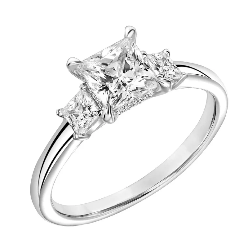 Dainty Floral Jewelry For Feminine Elegance Princess-Cut Three-Stone Engagement Ring