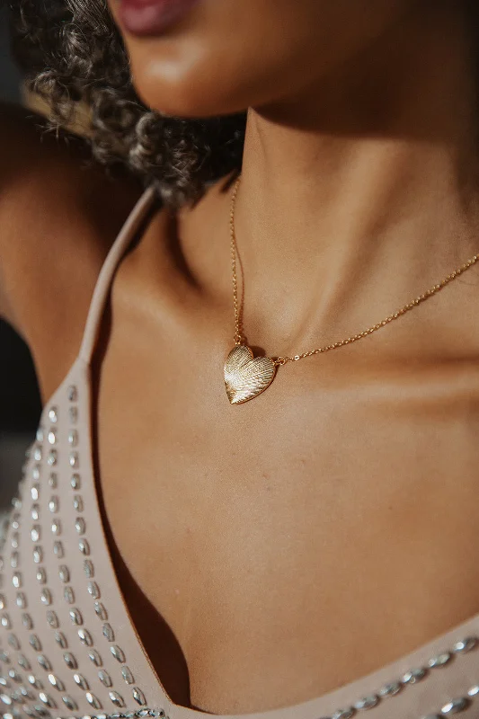 Special Sale On Handcrafted Jewelry – Shop Today Emma’s Heart Necklace