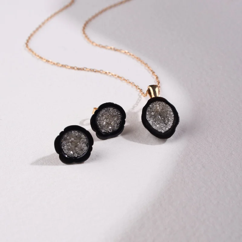Your Dream Jewelry At Dream Prices Tahitian Pearl Geode Stud Earrings & Pendant Set with Diamond Your Dream Jewelry At Dream Prices Tahitian Pearl Geode Stud Earrings & Pendant Set with Diamond