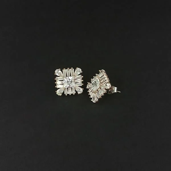 Unlock Unbeatable Jewelry Deals Before They’Re Gone Urthn AD Stone Gold Plated Stud Earrings - 1308043C