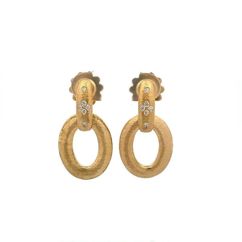 Trending Jewelry Now Available At Exclusive Prices Roberto Coin Yellow Gold & Diamond Duchessa Dangle Earrings Trending Jewelry Now Available At Exclusive Prices Roberto Coin Yellow Gold & Diamond Duchessa Dangle Earrings